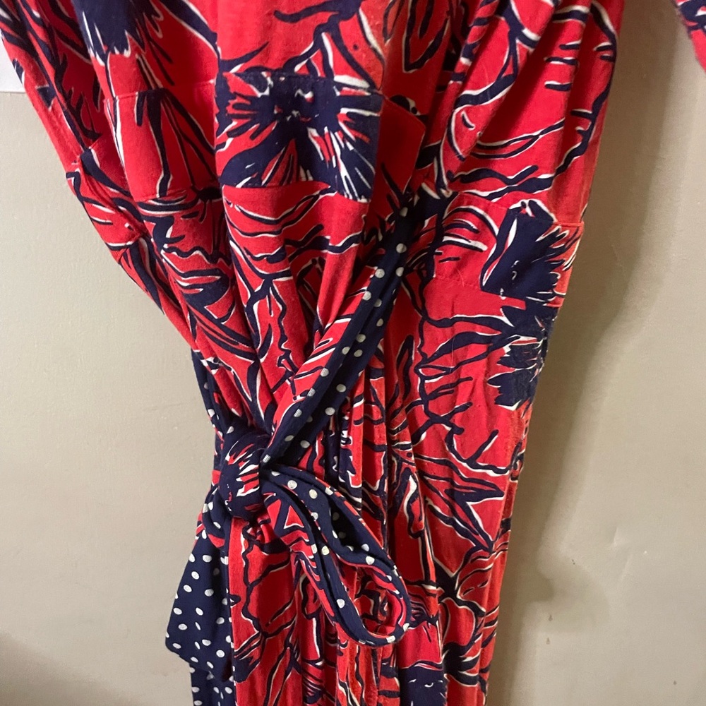 Lilly Pulitzer short sleeve wrap dress - Picture 10 of 11